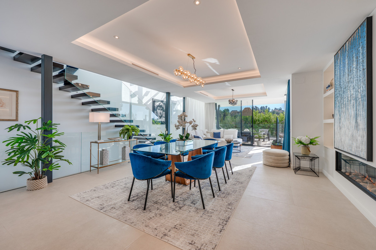 Penthouse te koop in Estepona | 5 slaapkamers H5523778