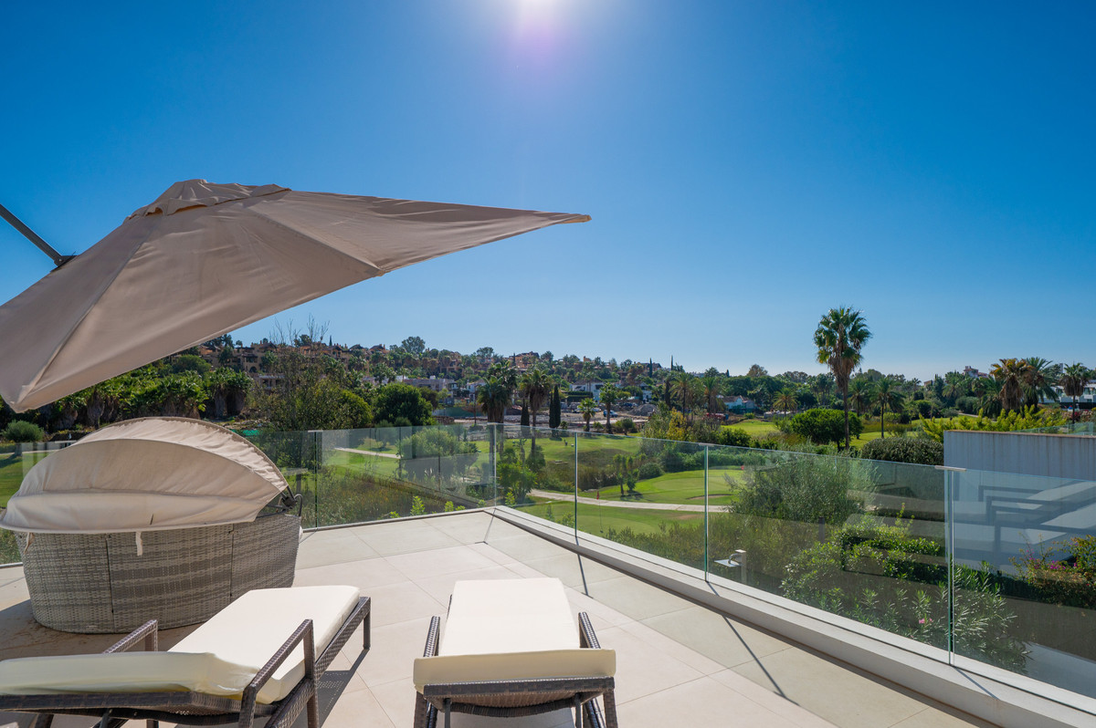 Penthouse te koop in Estepona | 5 slaapkamers H5523778