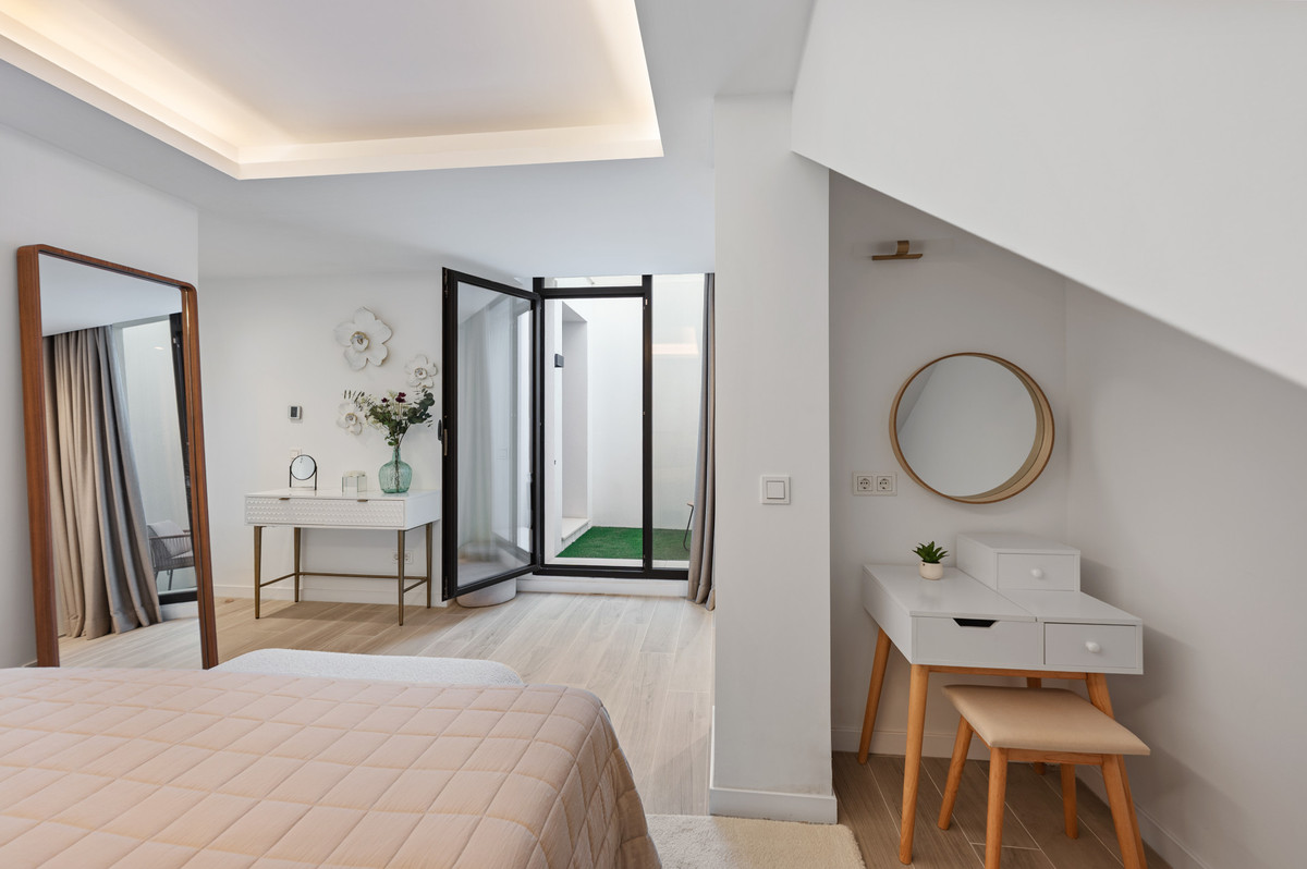 Penthouse te koop in Estepona | 5 slaapkamers H5523778
