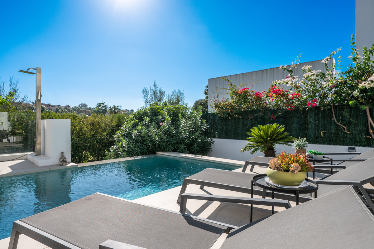 Penthouse te koop in Estepona | 5 slaapkamers H5523778
