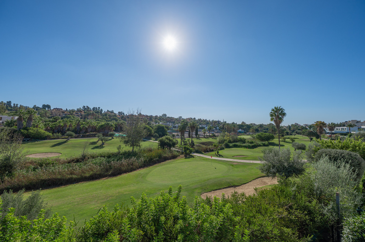 Penthouse te koop in Estepona | 5 slaapkamers H5523778