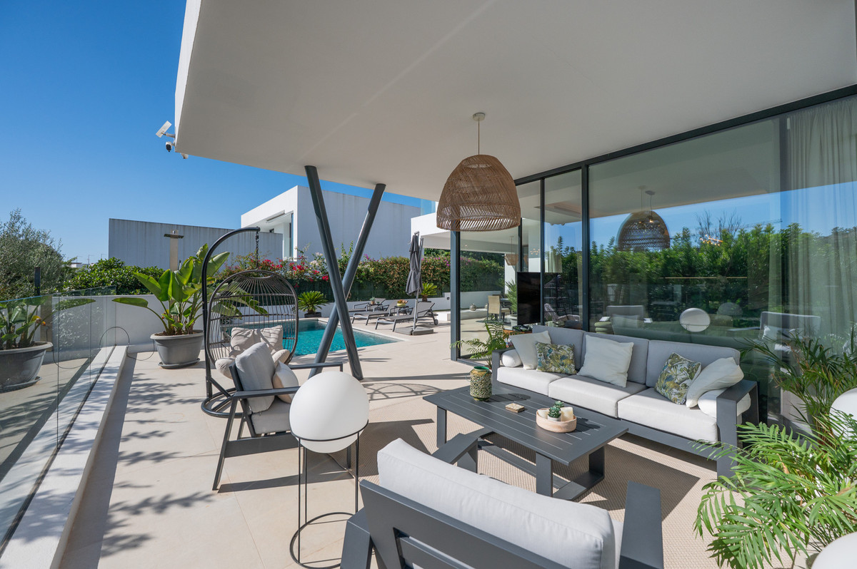 Penthouse te koop in Estepona | 5 slaapkamers H5523778