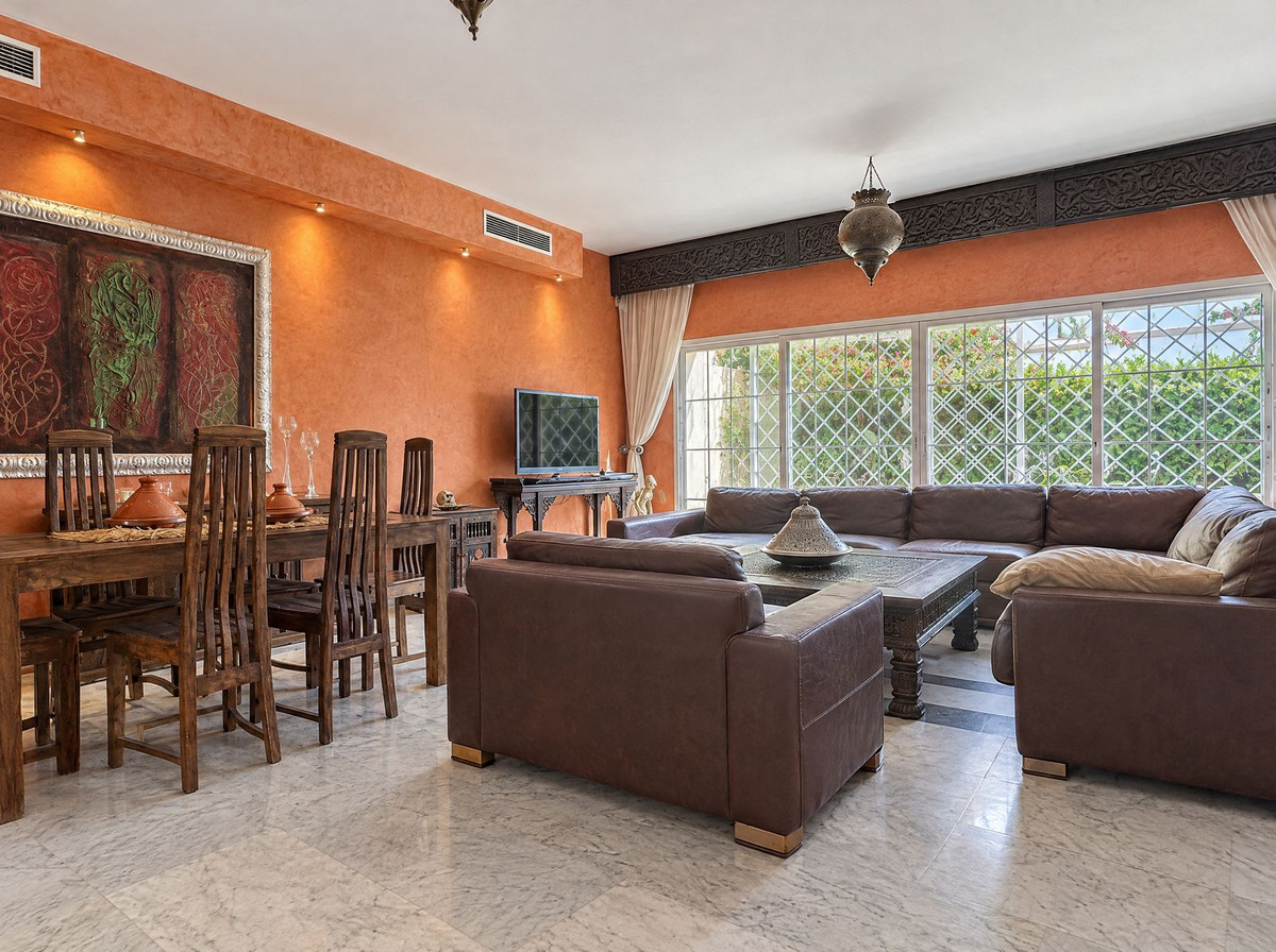 Appartement te koop in Estepona | 3 slaapkamers H5523880