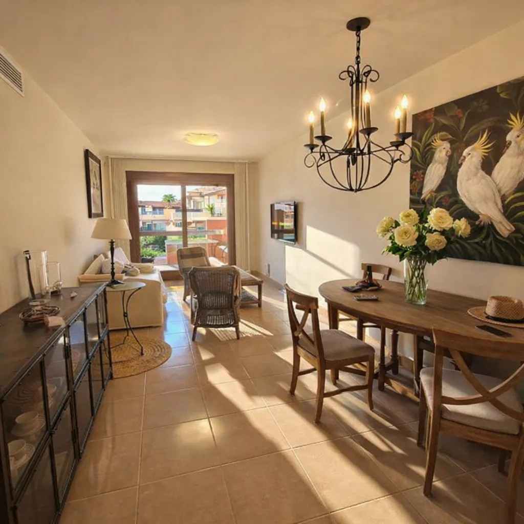 Appartement te koop in Estepona | 2 slaapkamers H5524465