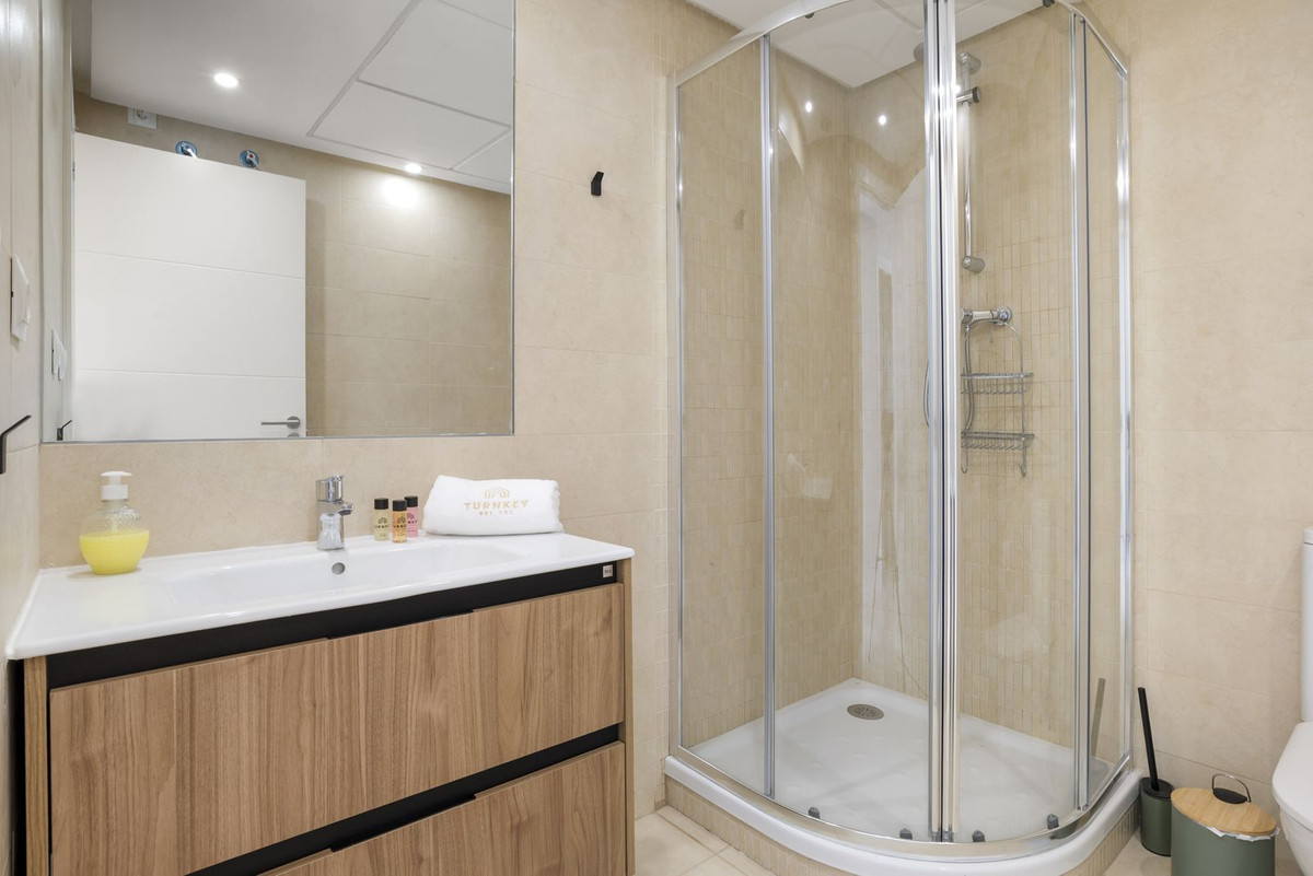 Appartement te koop in Estepona | 3 slaapkamers H5524720