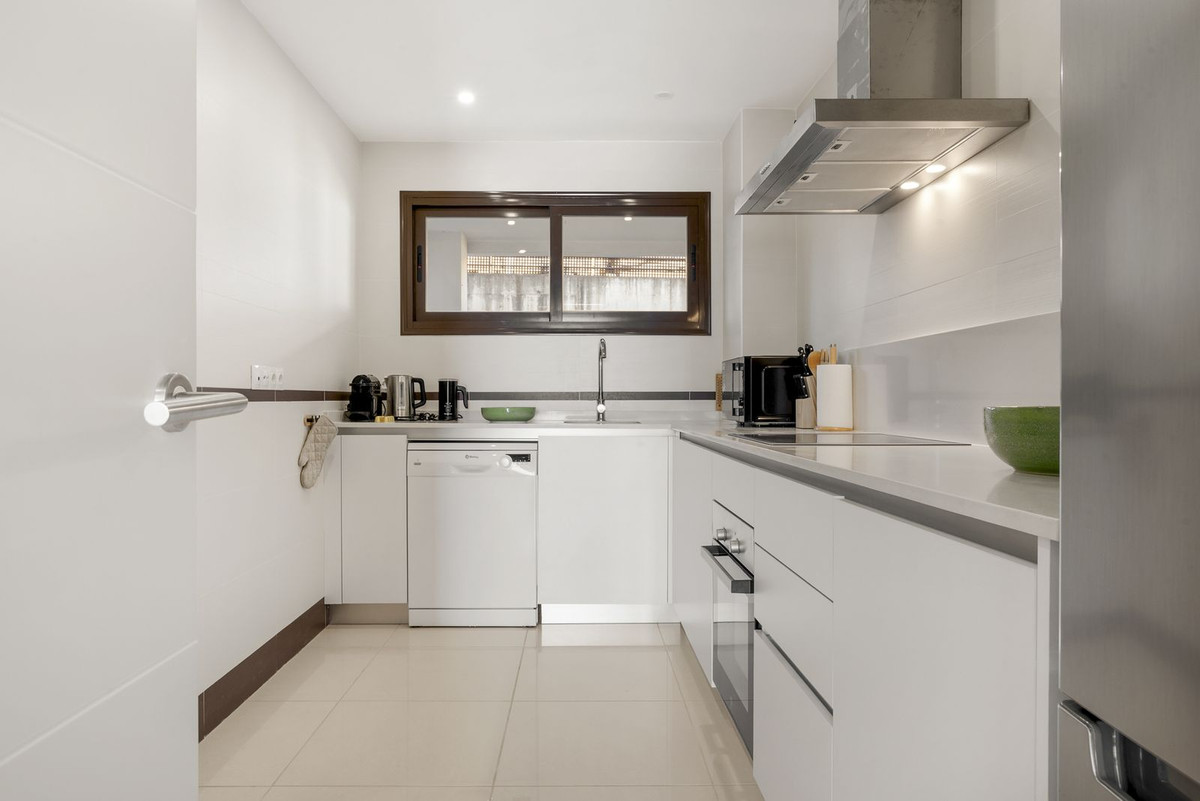Appartement te koop in Estepona | 3 slaapkamers H5524720