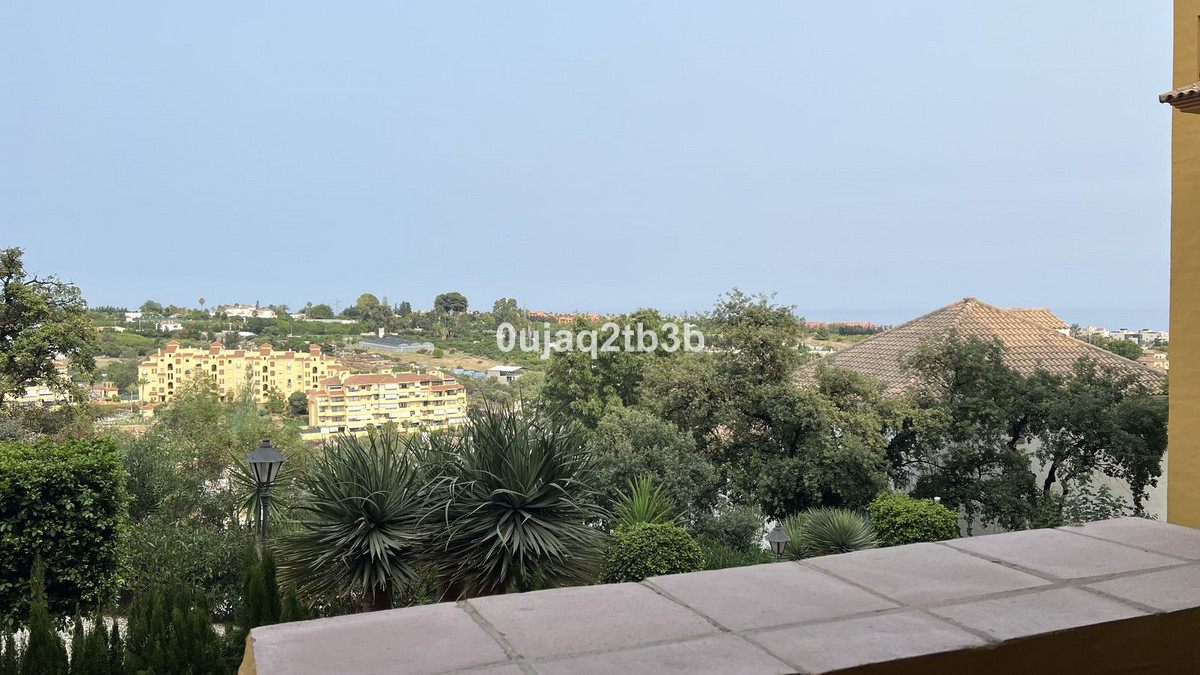 Appartement te koop in Estepona | 2 slaapkamers H5524750