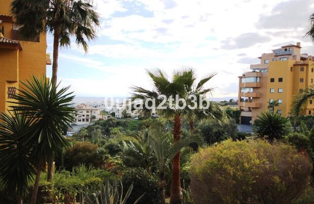 Appartement te koop in Estepona | 2 slaapkamers H5524750