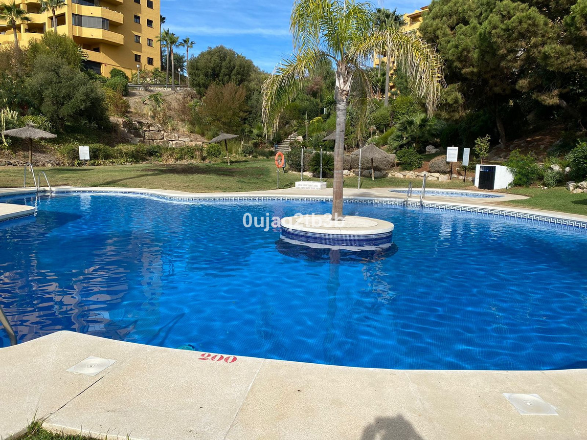 Appartement te koop in Estepona | 2 slaapkamers H5524750