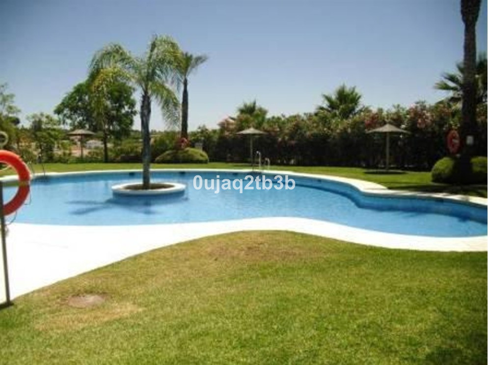Appartement te koop in Estepona | 2 slaapkamers H5524750