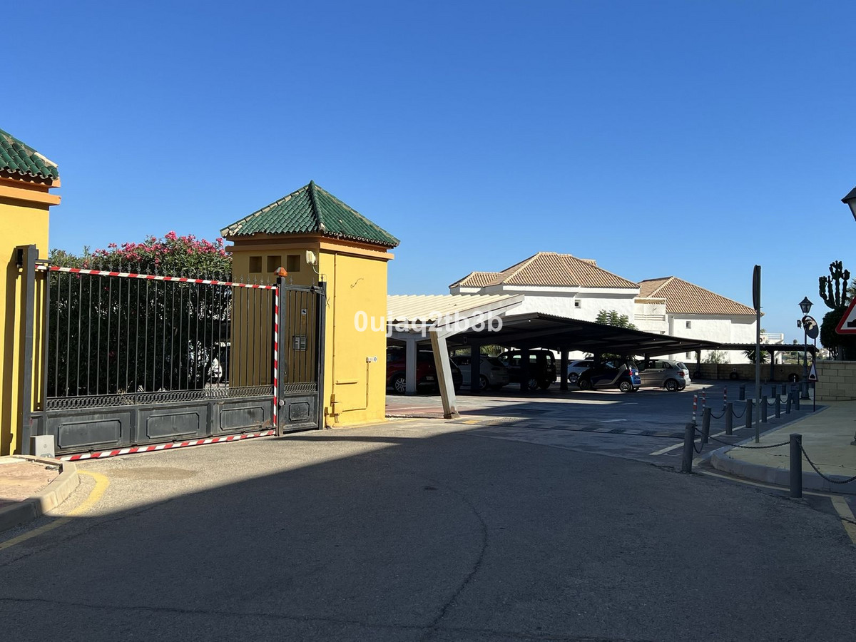 Appartement te koop in Estepona | 2 slaapkamers H5524750