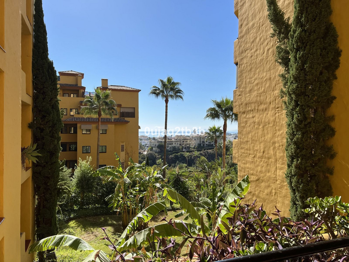 Appartement te koop in Estepona | 2 slaapkamers H5524750