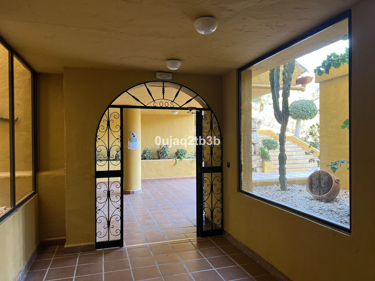 Appartement te koop in Estepona | 2 slaapkamers H5524750