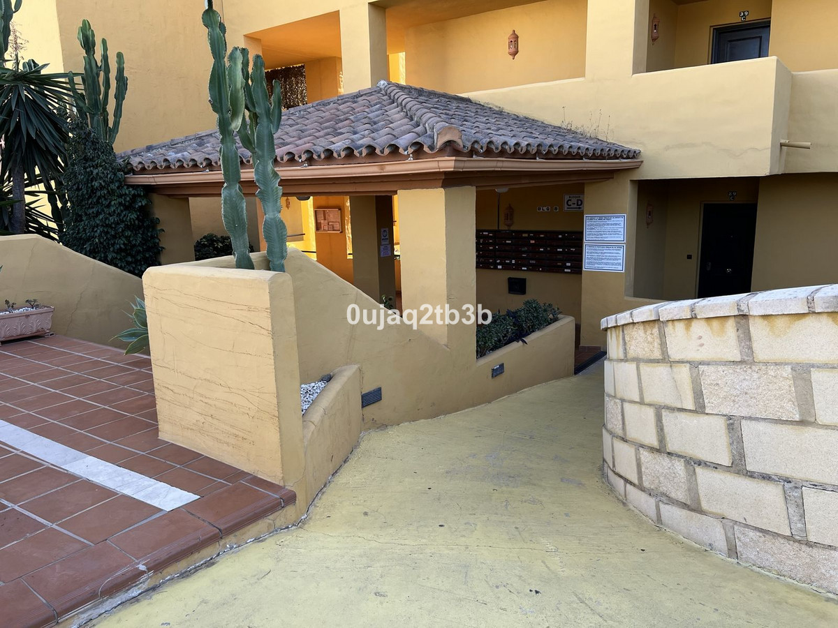 Appartement te koop in Estepona | 2 slaapkamers H5524750