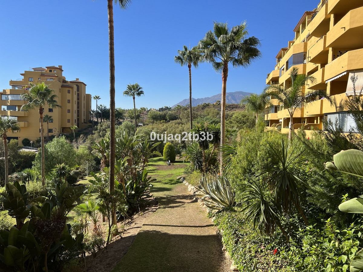 Appartement te koop in Estepona | 2 slaapkamers H5524750