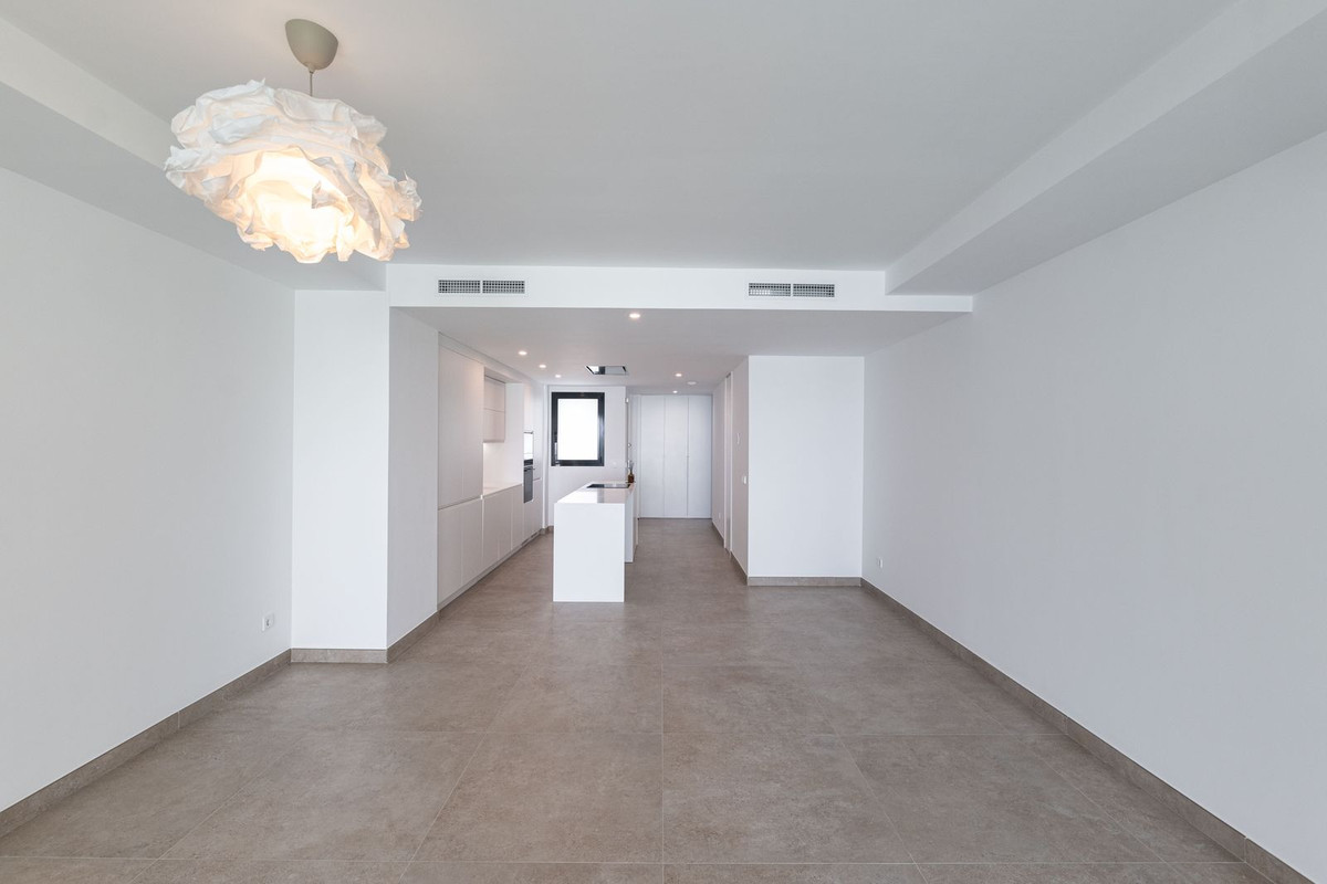 Appartement te koop in Estepona | 3 slaapkamers H5524762