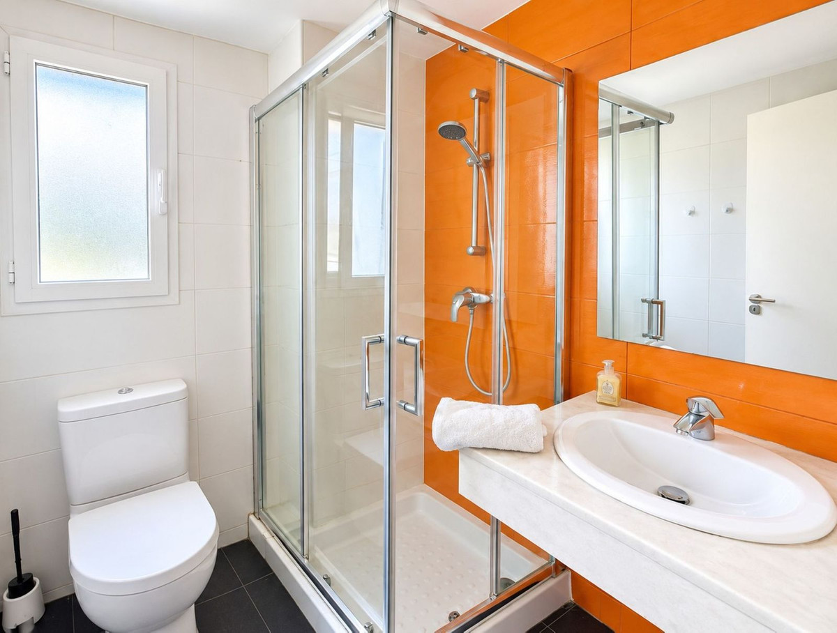 Appartement te koop in Estepona | 2 slaapkamers H5524855