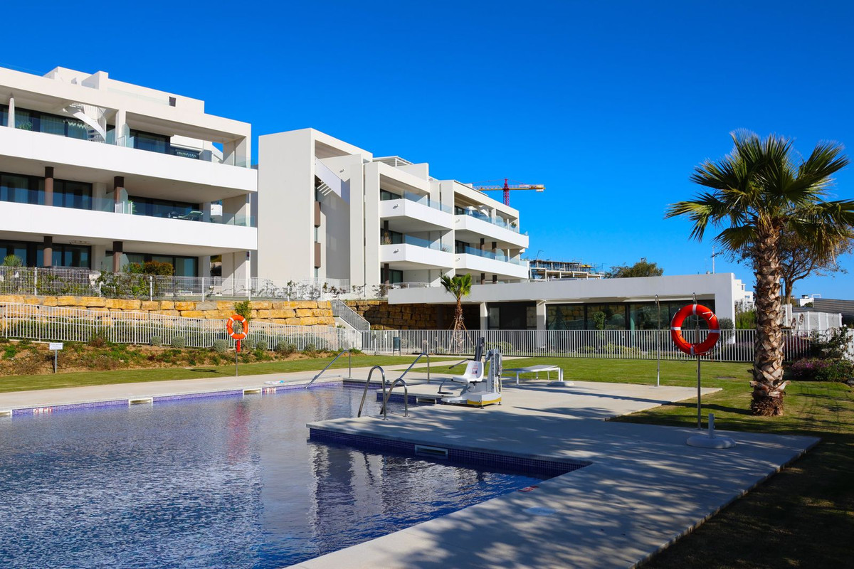 Appartement te koop in Estepona | 3 slaapkamers H5526007