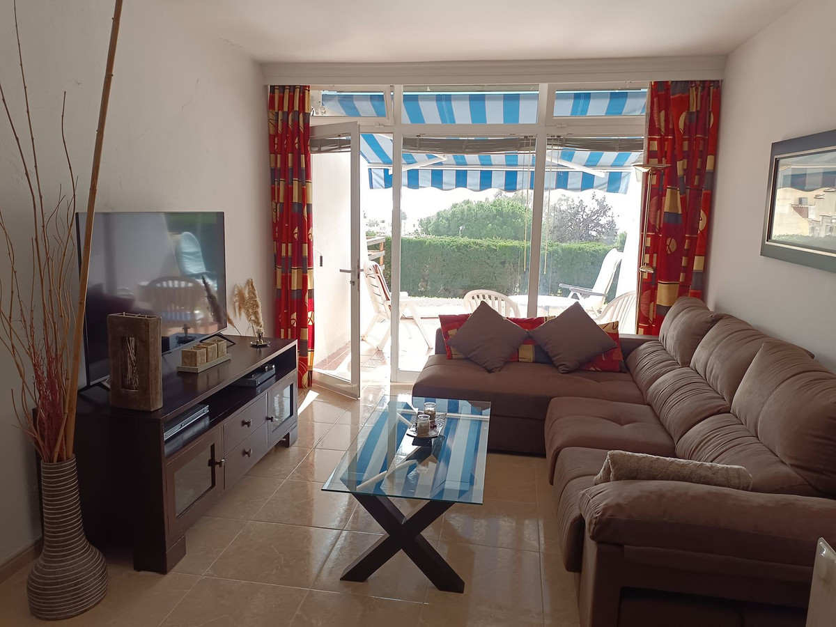 Appartement te koop in Estepona | 0 slaapkamers H5526325