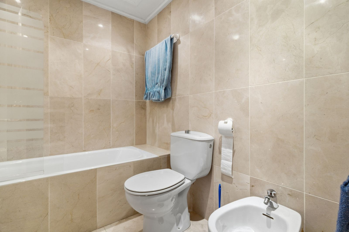 Penthouse te koop in Estepona | 3 slaapkamers H5527375