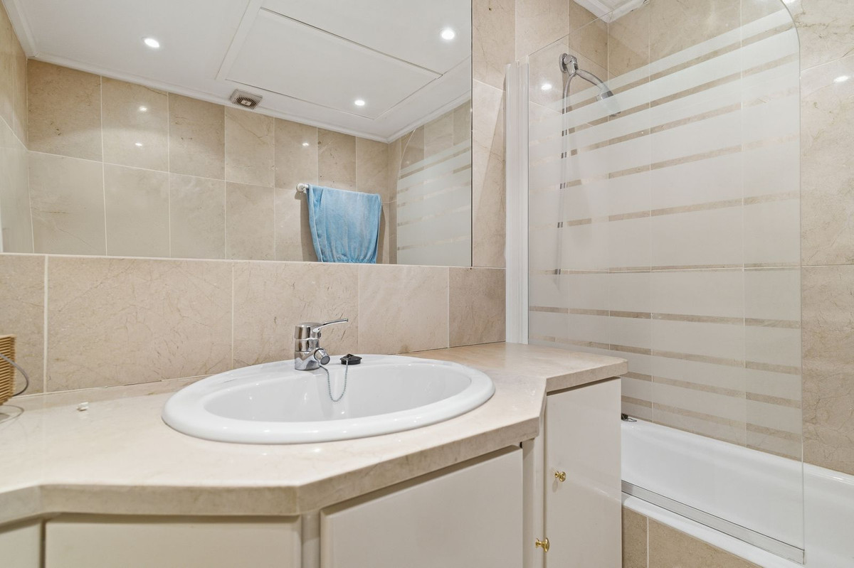 Penthouse te koop in Estepona | 3 slaapkamers H5527375