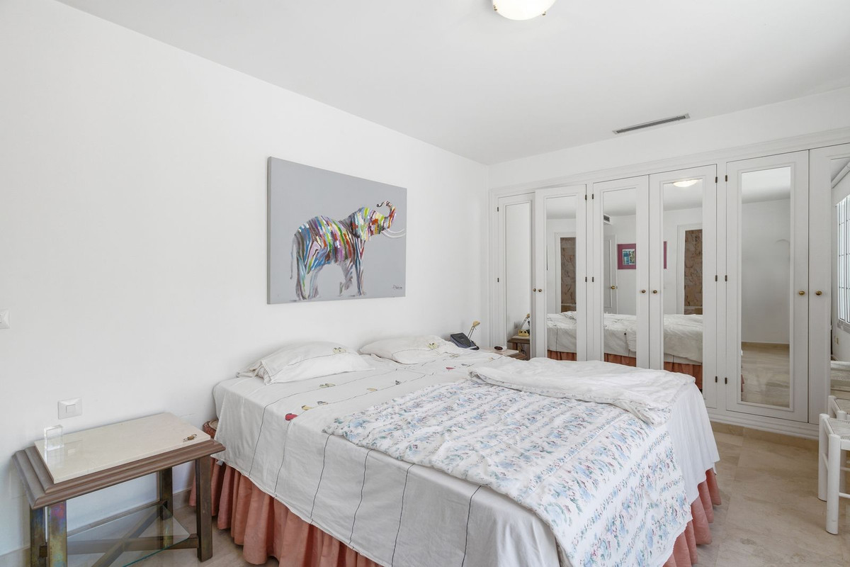 Penthouse te koop in Estepona | 3 slaapkamers H5527375