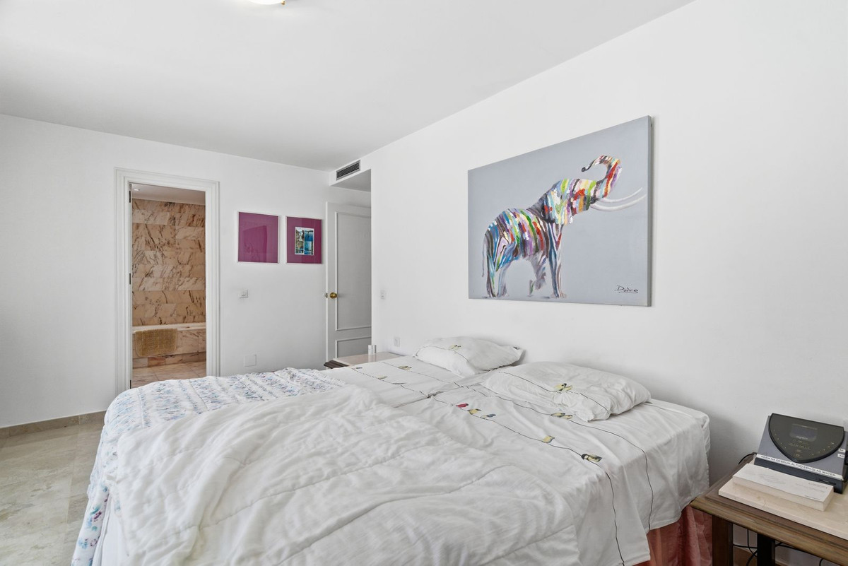 Penthouse te koop in Estepona | 3 slaapkamers H5527375