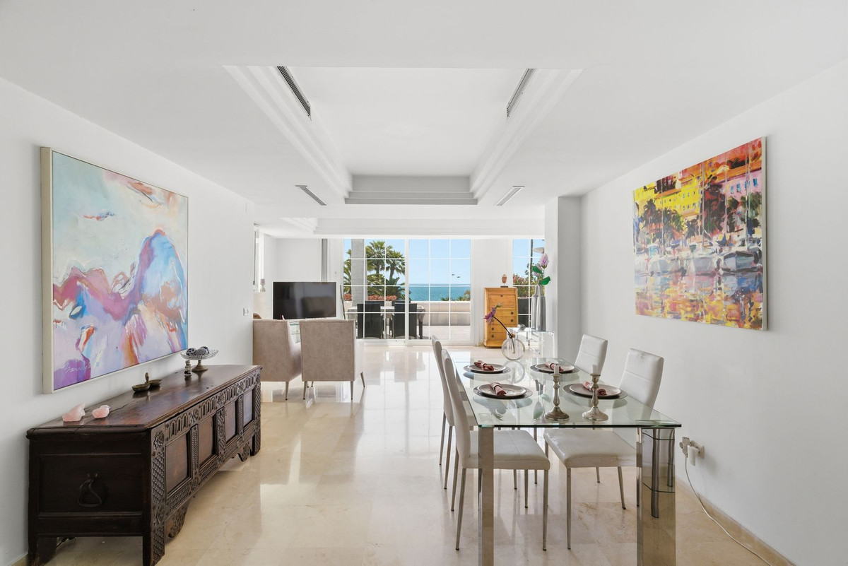 Penthouse te koop in Estepona | 3 slaapkamers H5527375