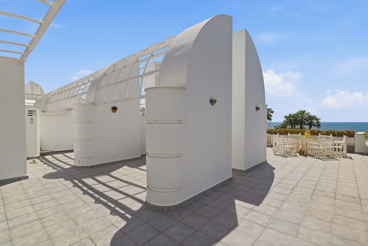 Penthouse te koop in Estepona | 3 slaapkamers H5527375