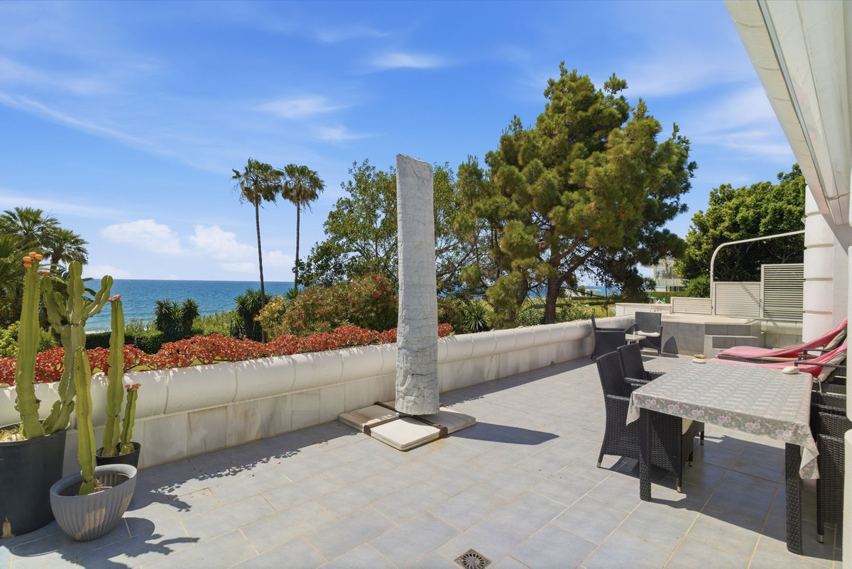 Penthouse te koop in Estepona | 3 slaapkamers H5527375