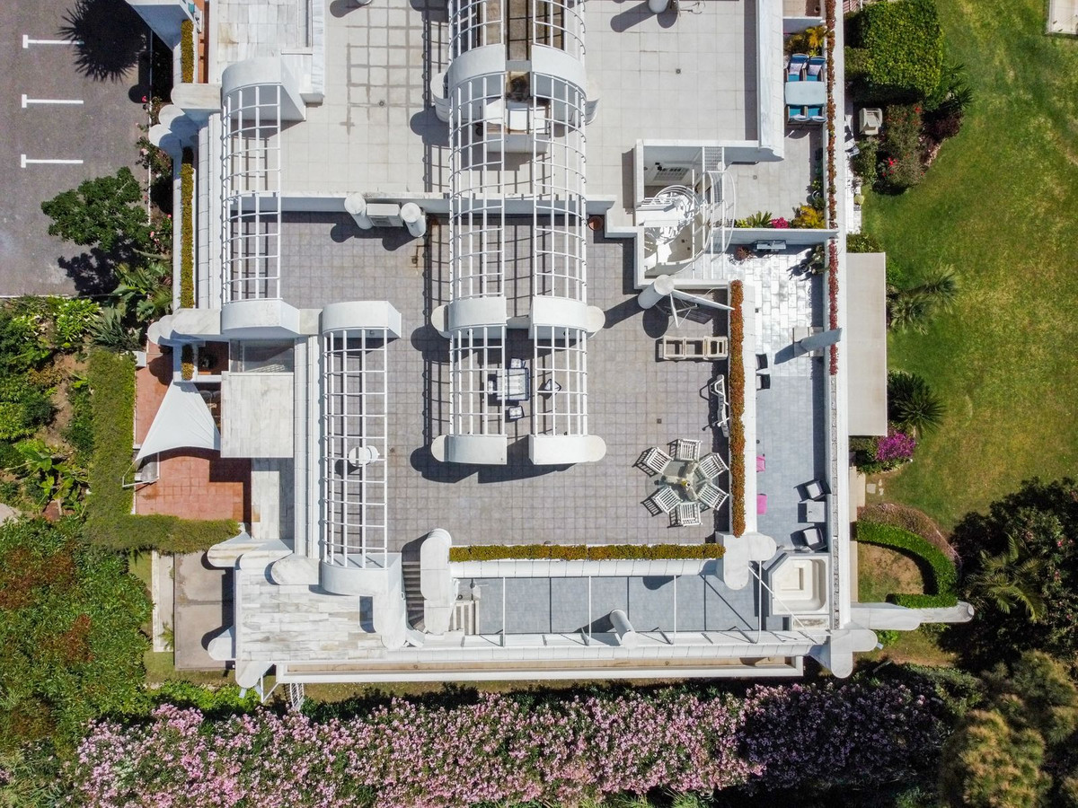 Penthouse te koop in Estepona | 3 slaapkamers H5527375