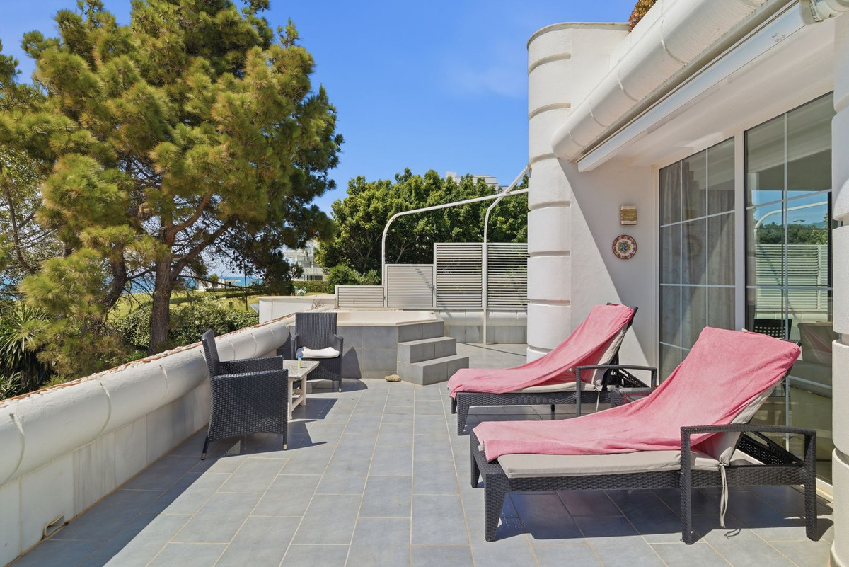 Penthouse te koop in Estepona | 3 slaapkamers H5527375
