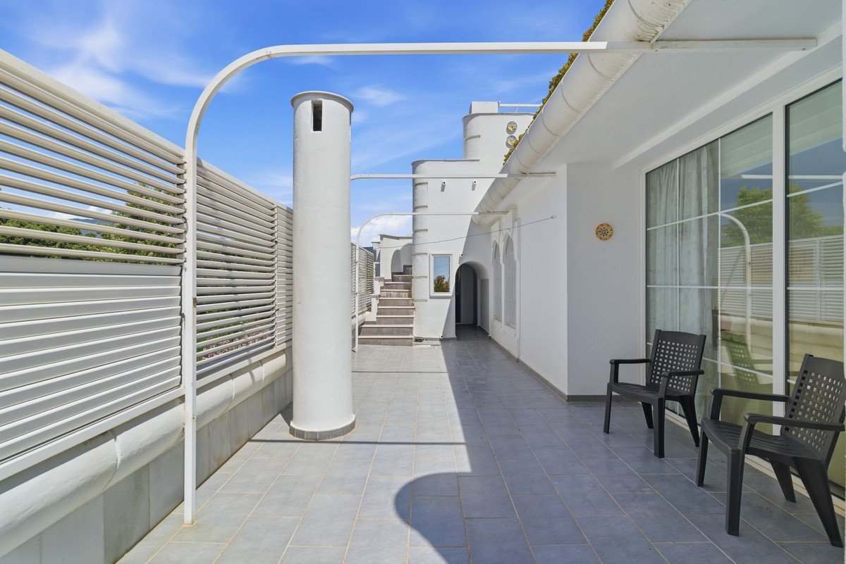 Penthouse te koop in Estepona | 3 slaapkamers H5527375