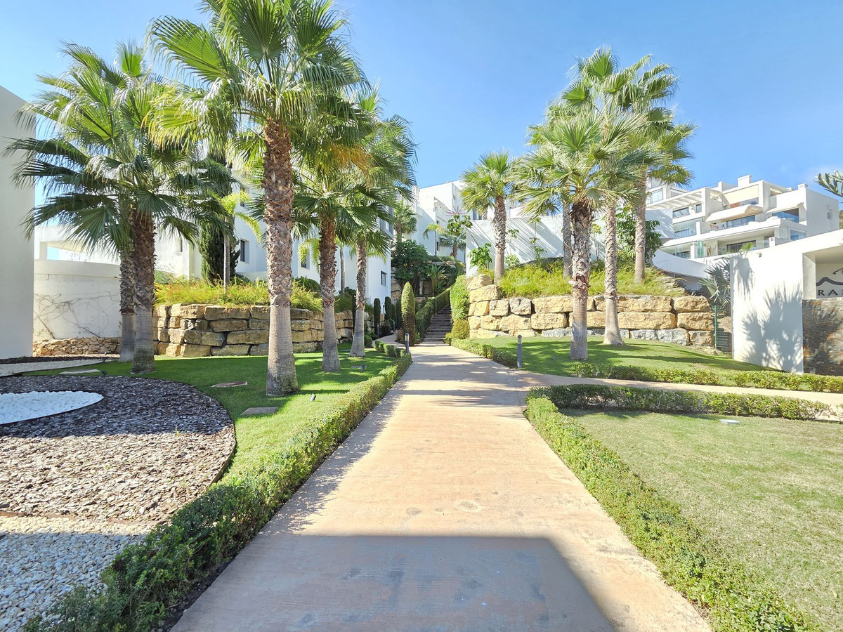 Appartement te koop in Estepona | 2 slaapkamers H5527525