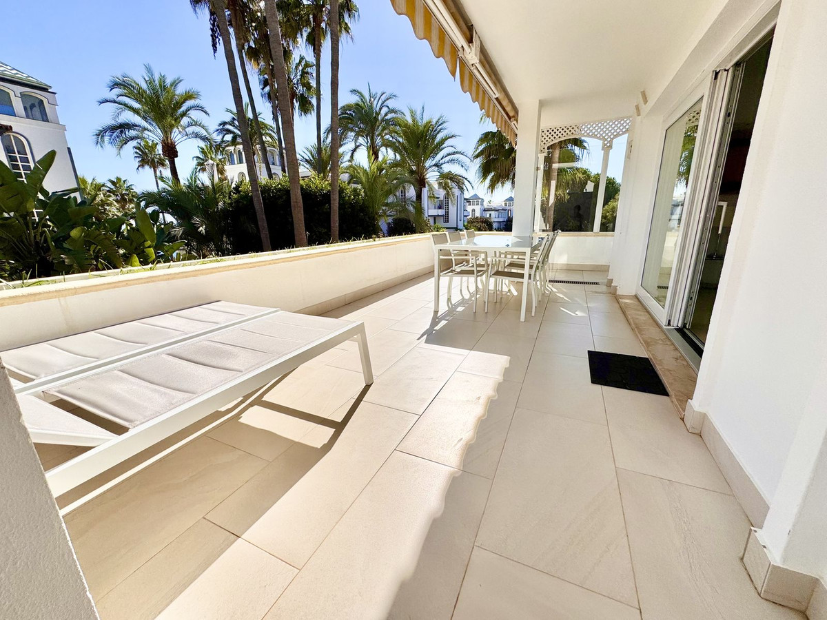 Appartement te koop in Estepona | 3 slaapkamers H5527813