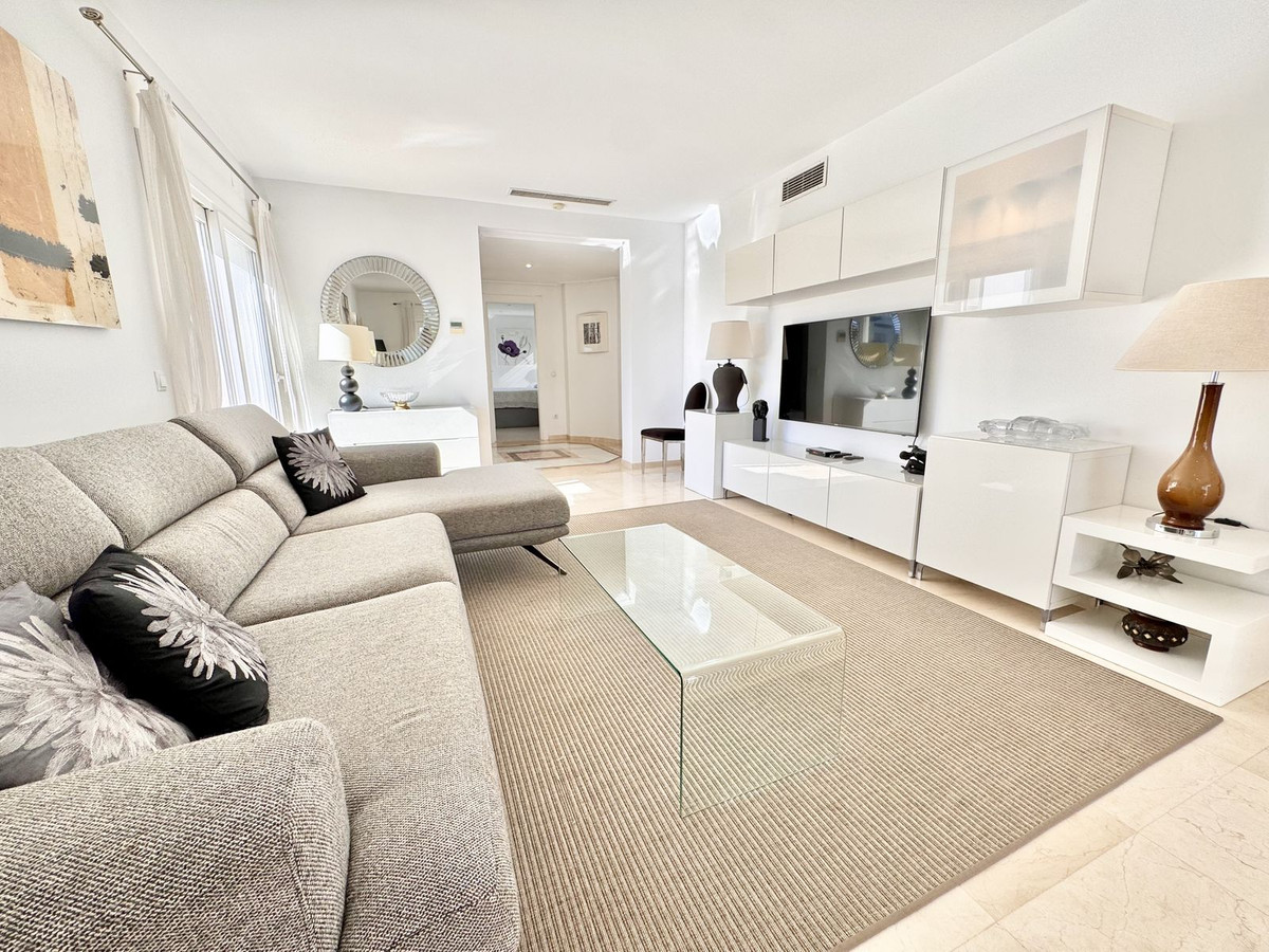 Appartement te koop in Estepona | 3 slaapkamers H5527813