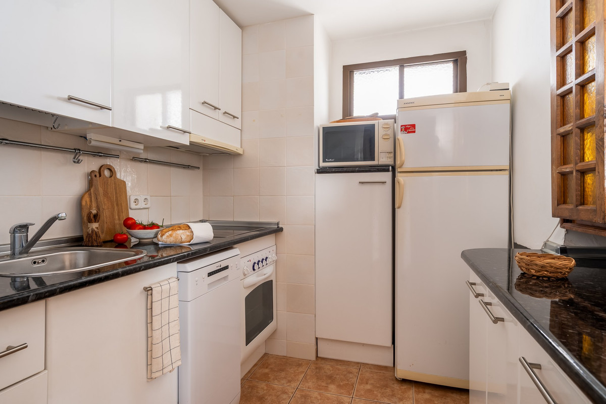 Appartement te koop in Estepona | 2 slaapkamers H5528047