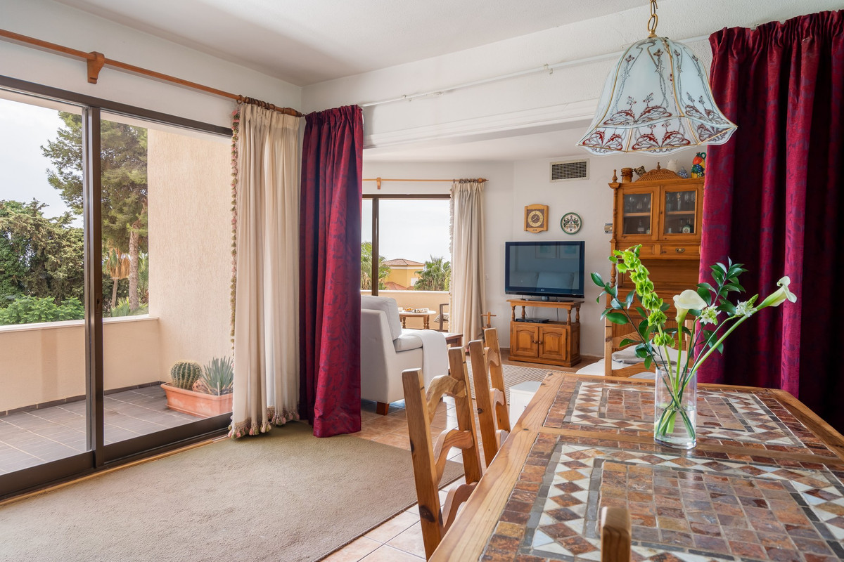 Appartement te koop in Estepona | 2 slaapkamers H5528047