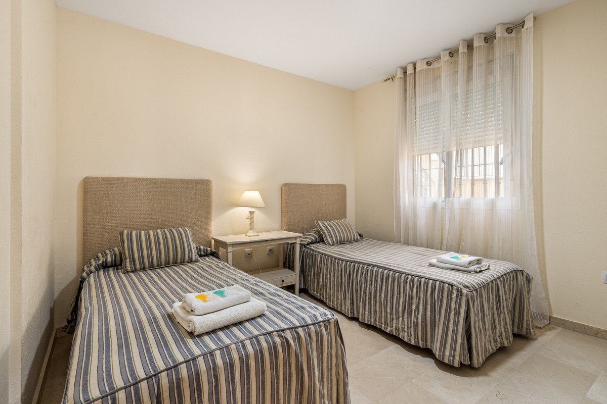 Appartement te koop in Estepona | 2 slaapkamers H5528056