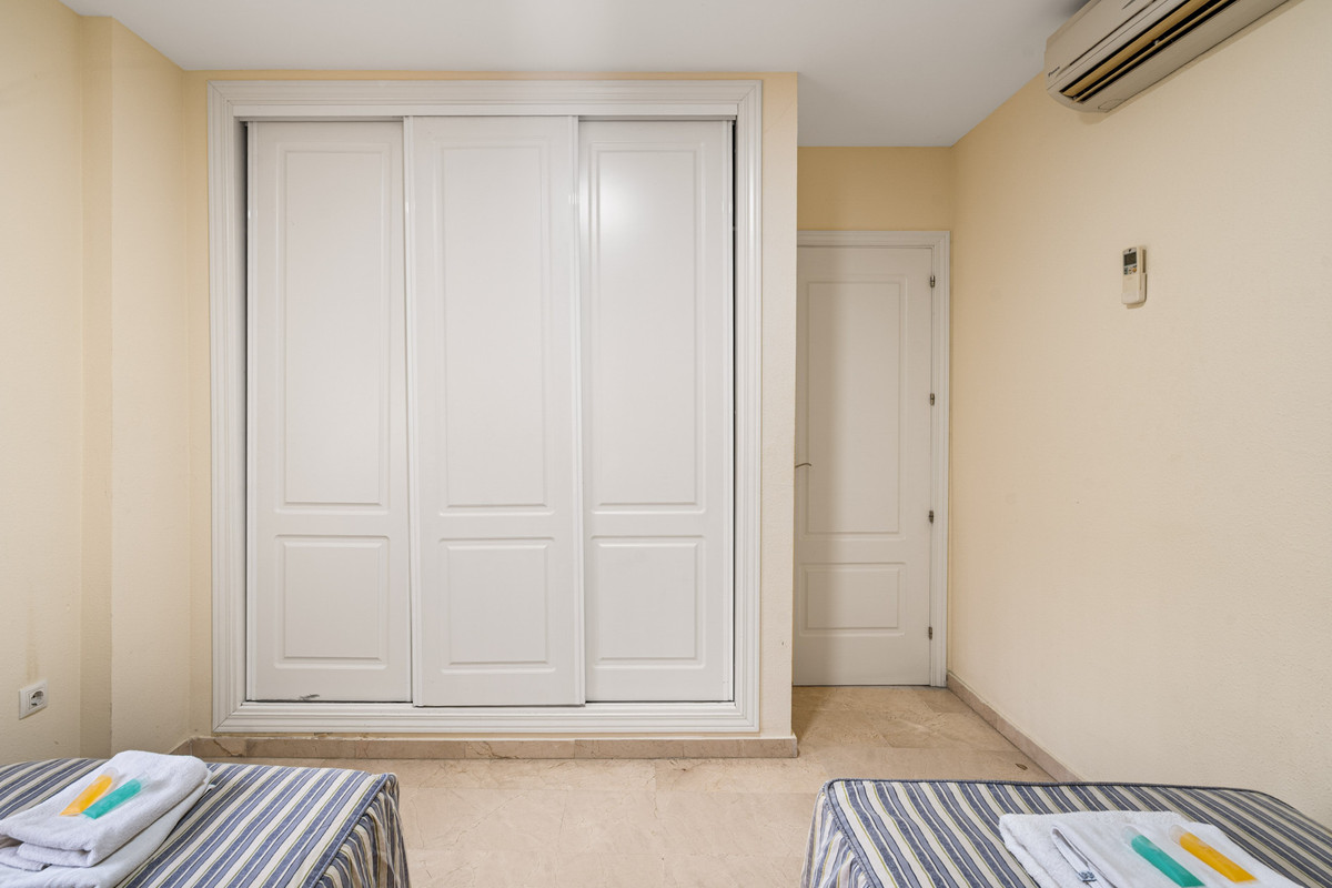 Appartement te koop in Estepona | 2 slaapkamers H5528056