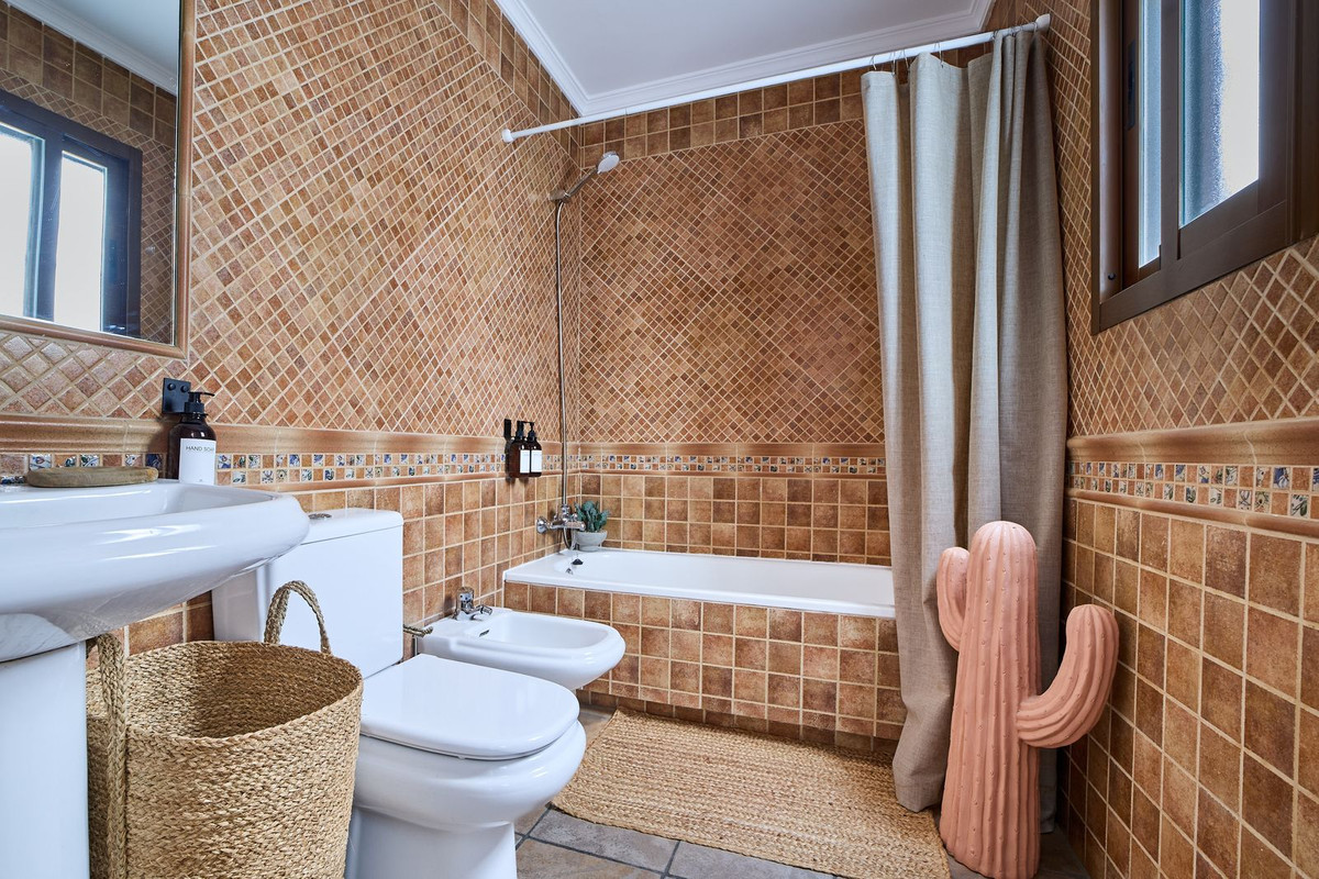Appartement te koop in Estepona | 3 slaapkamers H5528326
