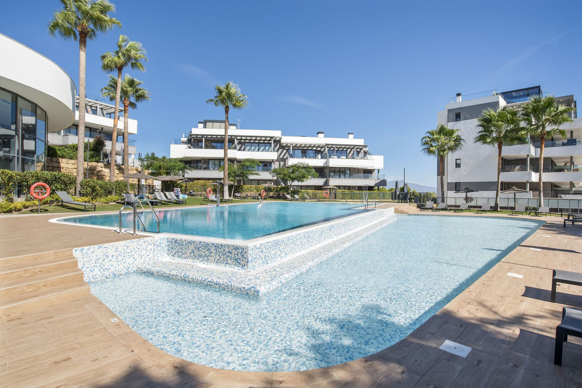 Appartement te koop in Estepona | 4 slaapkamers H5529979