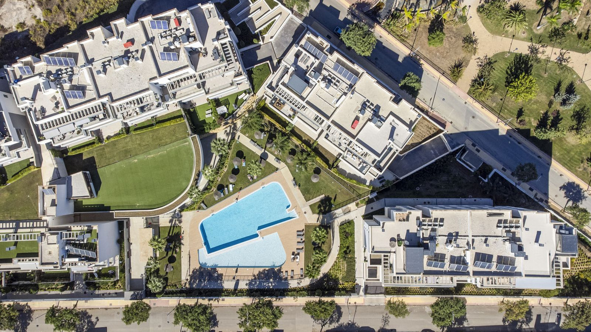 Appartement te koop in Estepona | 4 slaapkamers H5529979