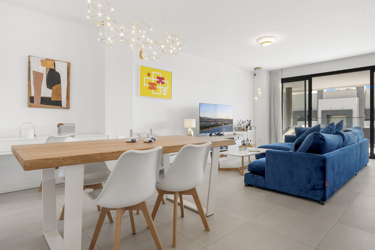 Appartement te koop in Estepona | 4 slaapkamers H5529979