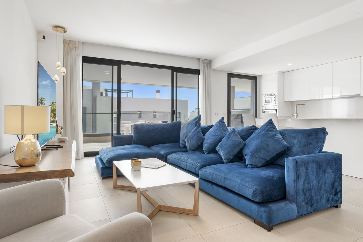 Appartement te koop in Estepona | 4 slaapkamers H5529979