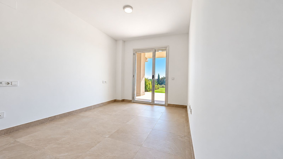 Appartement te koop in Estepona | 3 slaapkamers H5530333