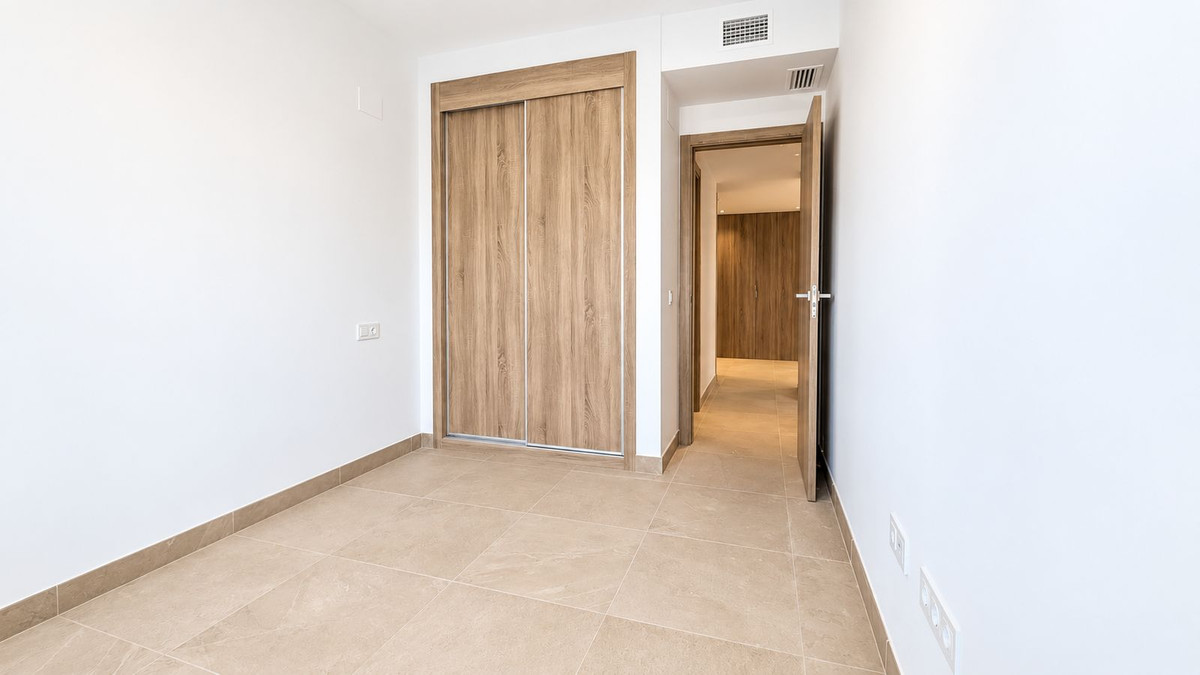 Appartement te koop in Estepona | 3 slaapkamers H5530333