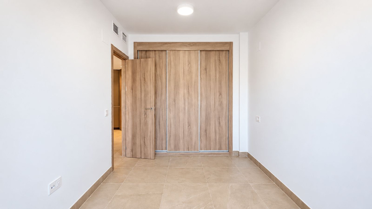 Appartement te koop in Estepona | 3 slaapkamers H5530333