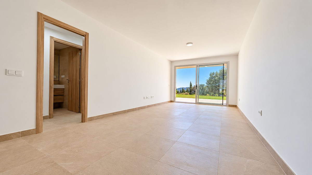 Appartement te koop in Estepona | 3 slaapkamers H5530333