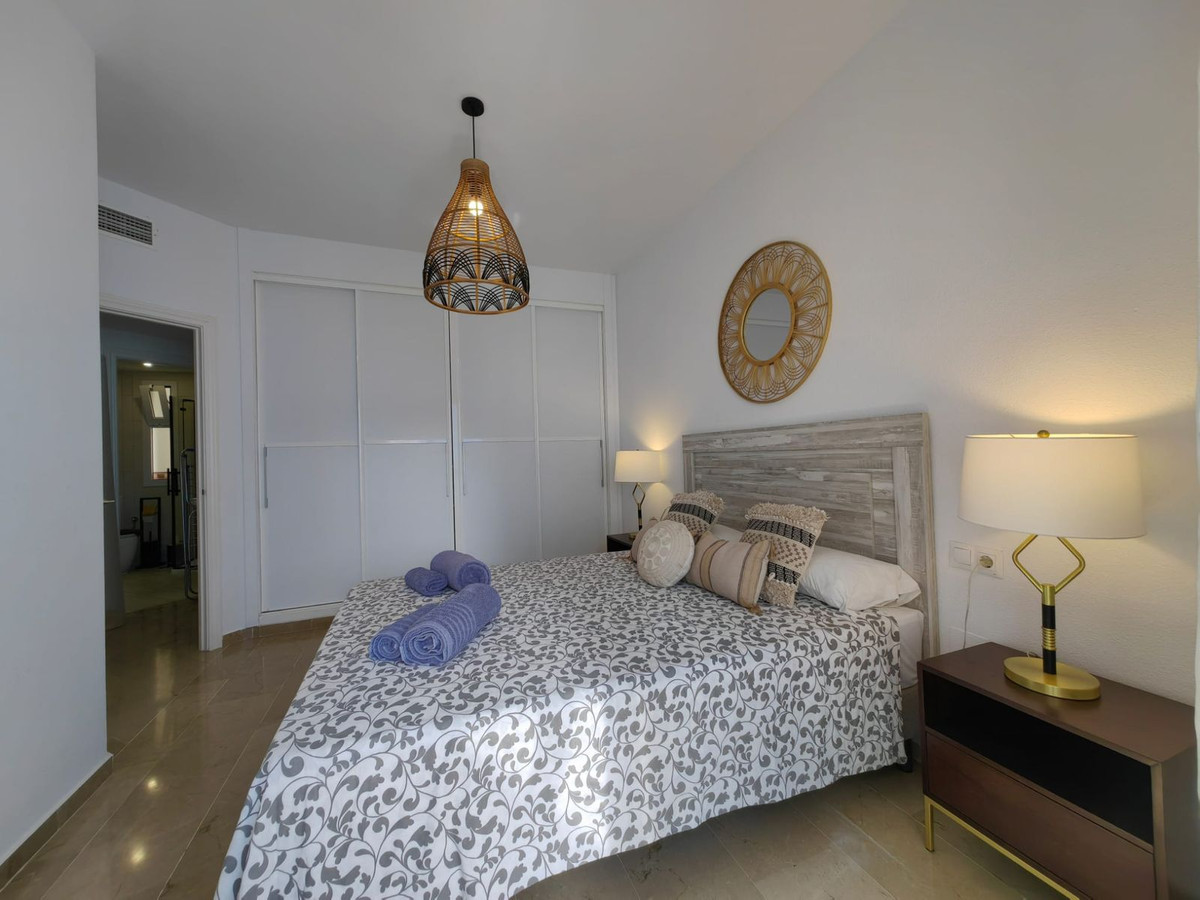 Appartement te koop in Estepona | 2 slaapkamers H5530408